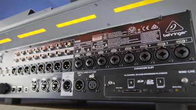 Behringer WING - Mikser cyfrowy  - 8