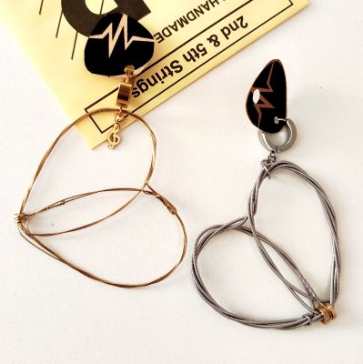 REBEL HEART kolczyk w kształcie serca ze struny do gitary - 3