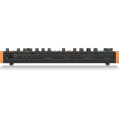 Behringer POLY D Syntezator analogowy - 4