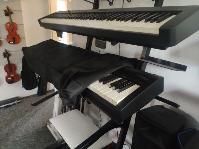 Narzuta na pianino przenośne  - 2