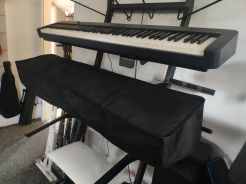 Narzuta na pianino przenośne 